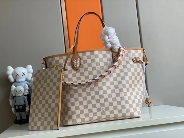 l**is V*t*n neverfull mm