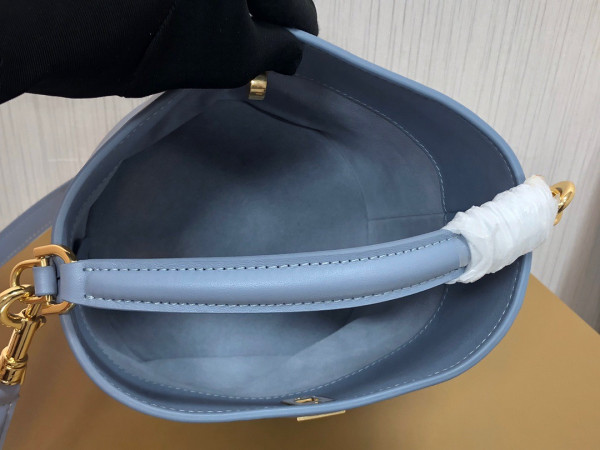 Ce**e bucket 16