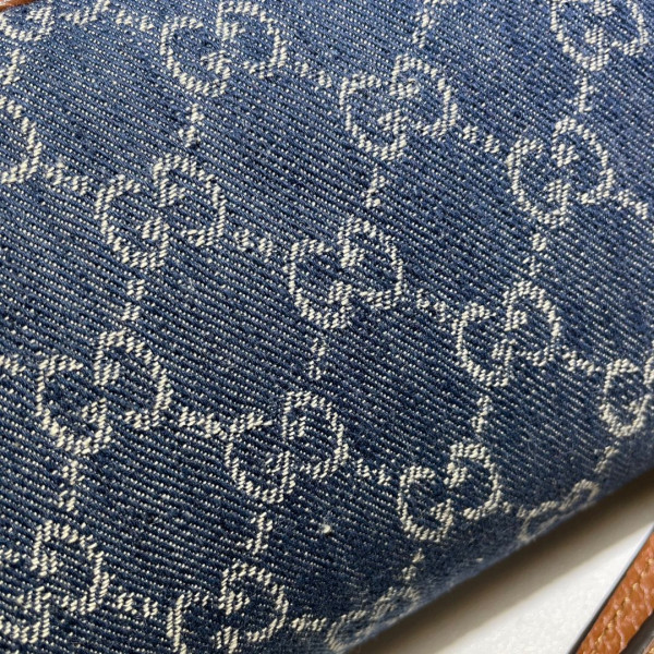 G*u*i ophidia suede mini bag