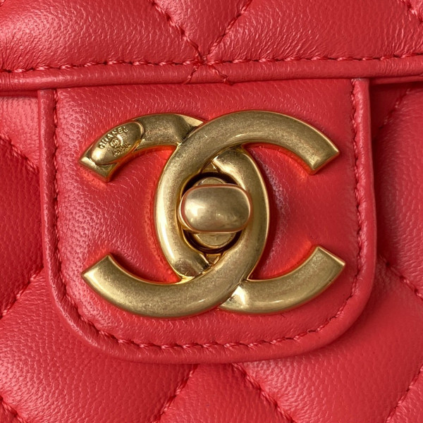 CL MINI FLAP BAG