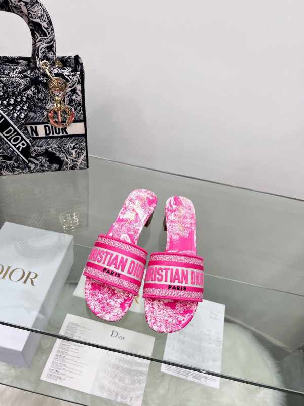D*or dway heeled slide