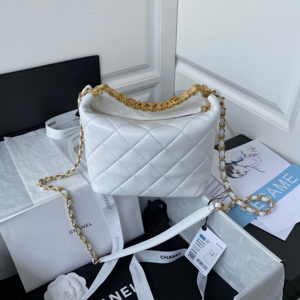 CL SMALL HOBO BAG