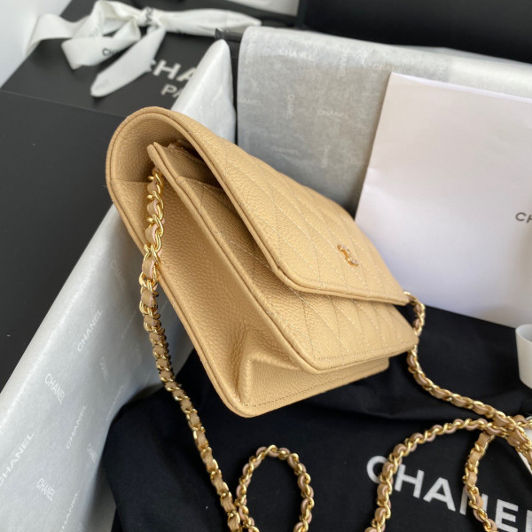 CL CHAIN WALLET CAVIAR NEW EDITION