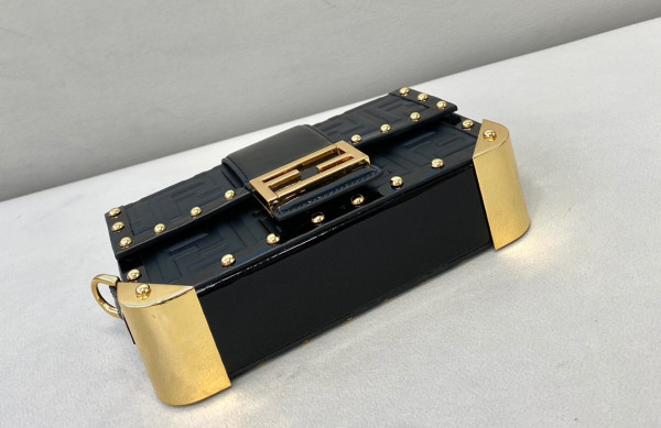 F**di baguette trunk mini