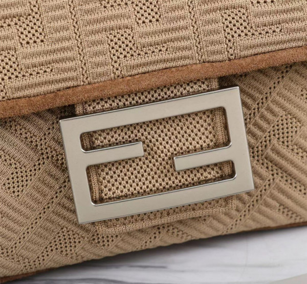 F**di midi baguette chain