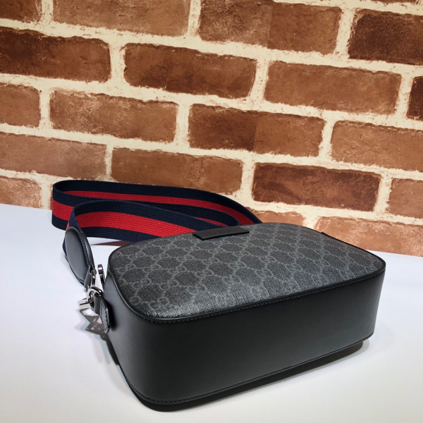 G*u*i gg black shoulder bag