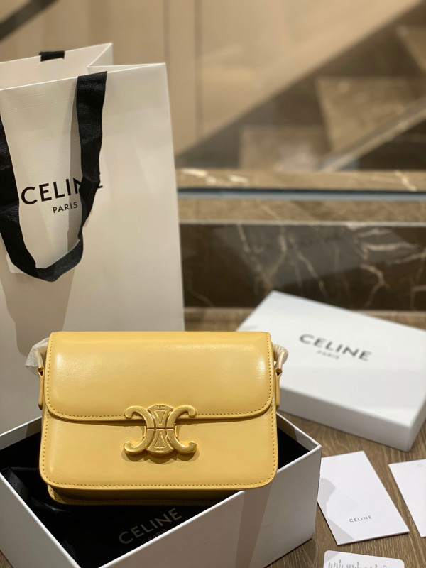 Ce**e teen triomphe bag
