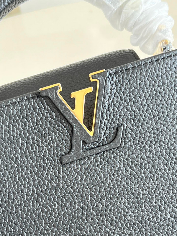 l**is V*t*n capucines mini