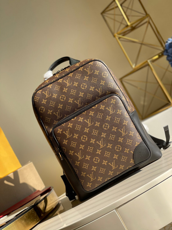 l**is V*t*n dean backpack