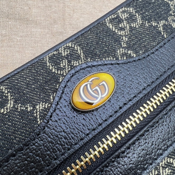 G*u*i ophidia suede mini bag
