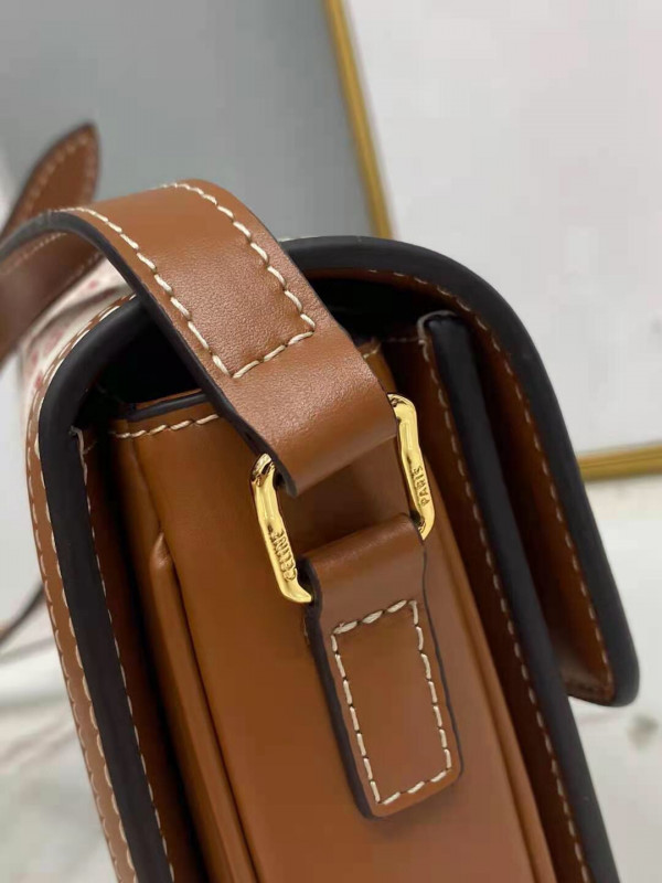 Ce**e teen triomphe bag