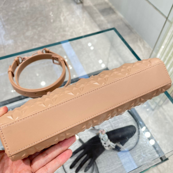 D*or lady d-joy bag