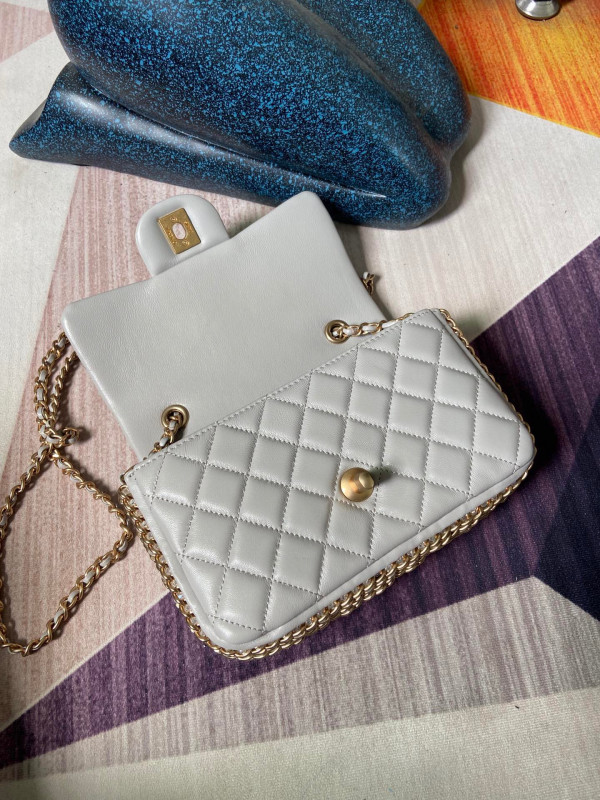 CL FLAP BAG