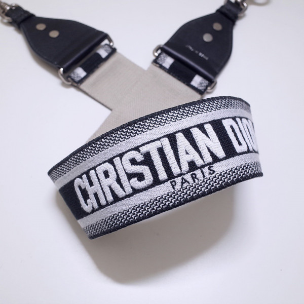 D*or strap