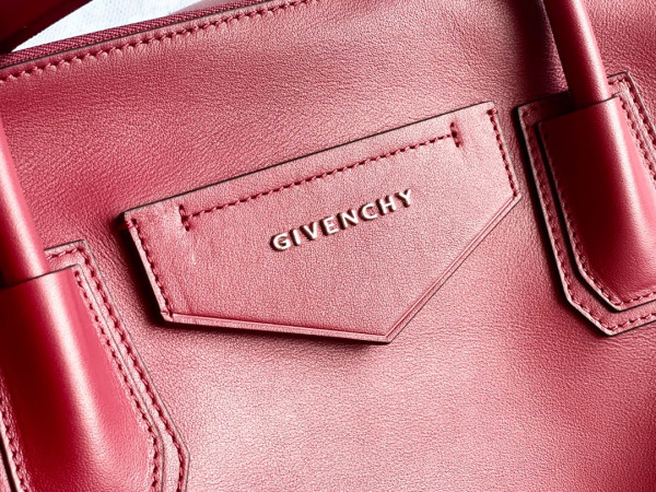 GIVENCHY ANTIGONA SOFT