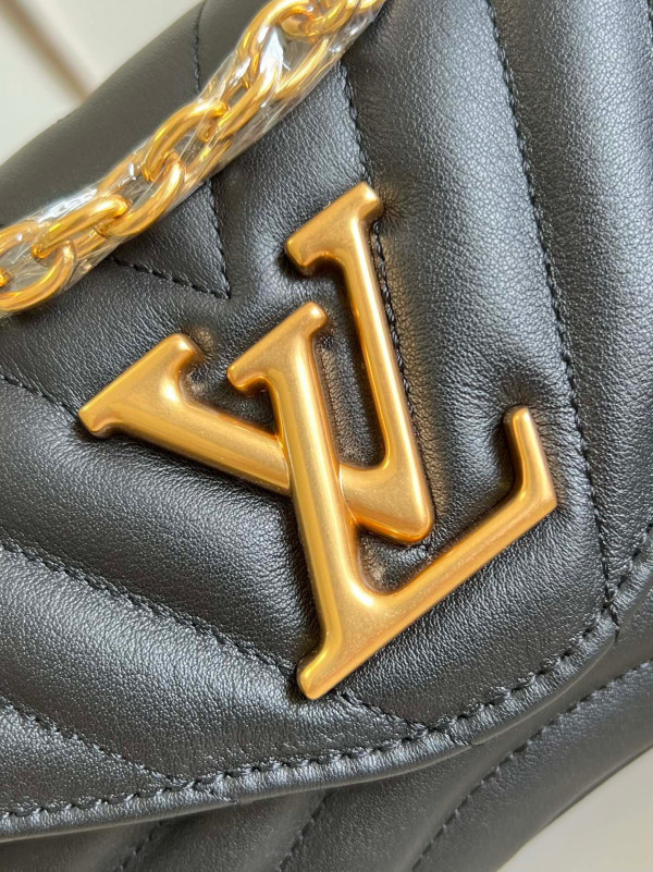 l**is V*t*n new wave chain bag pm