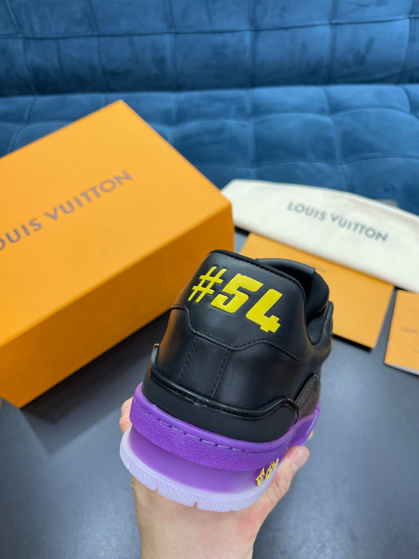 l**is V*t*n trainer sneaker