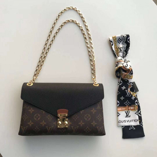 l**is V*t*n pallas chain