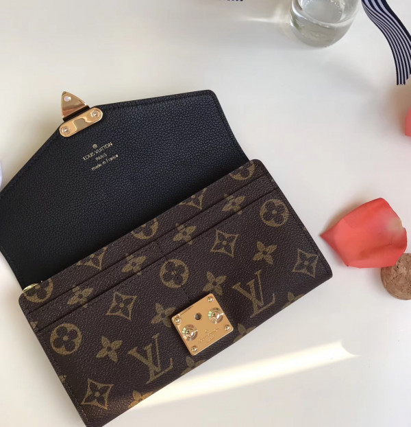 l**is V*t*n pallas wallet