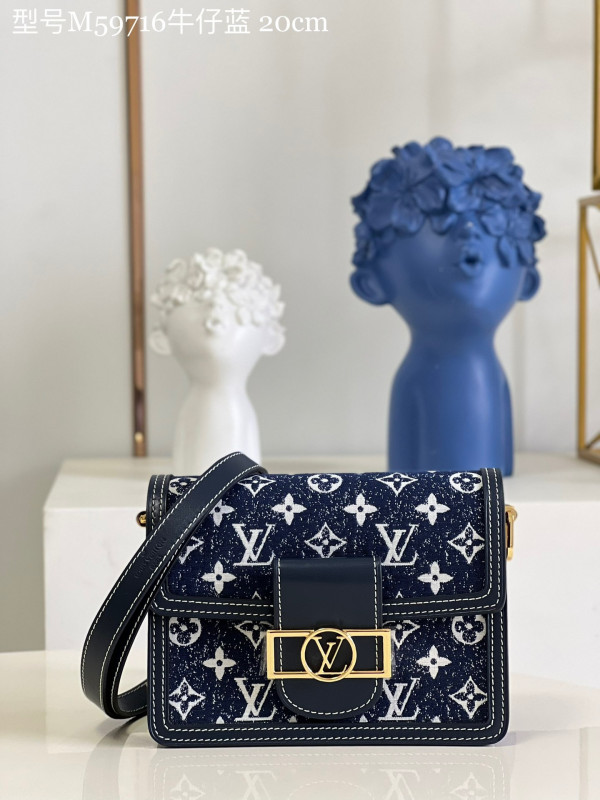 l**is V*t*n dauphine mini