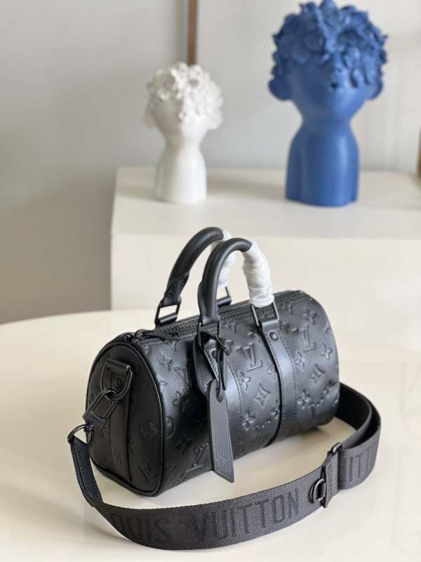 l**is V*t*n keepall bandouliÈre 25