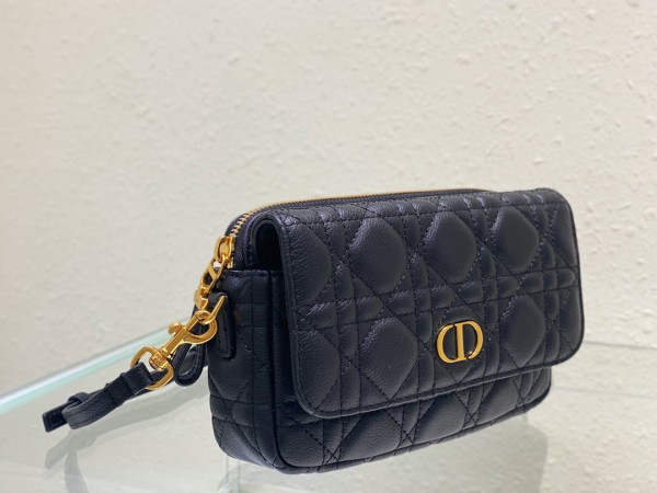 D*or caro pouch with chain