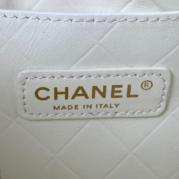 CL SMALL BUCKET BAG