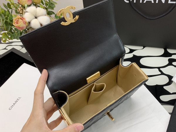 CL MINI FLAP BAG WITH HANDLE