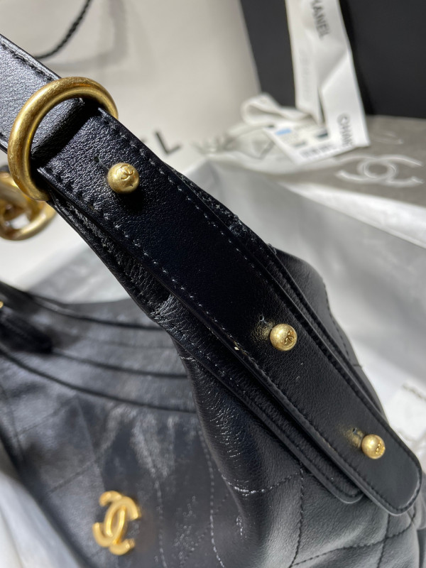 CL HOBO HANDBAG