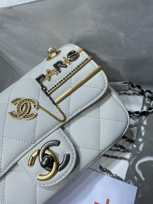 CL MINI FLAP BAG