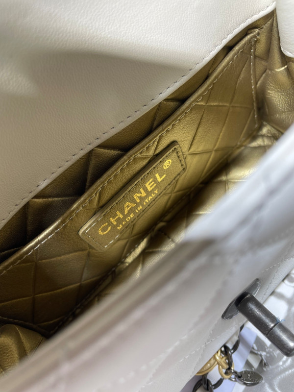 CL MINI FLAP BAG