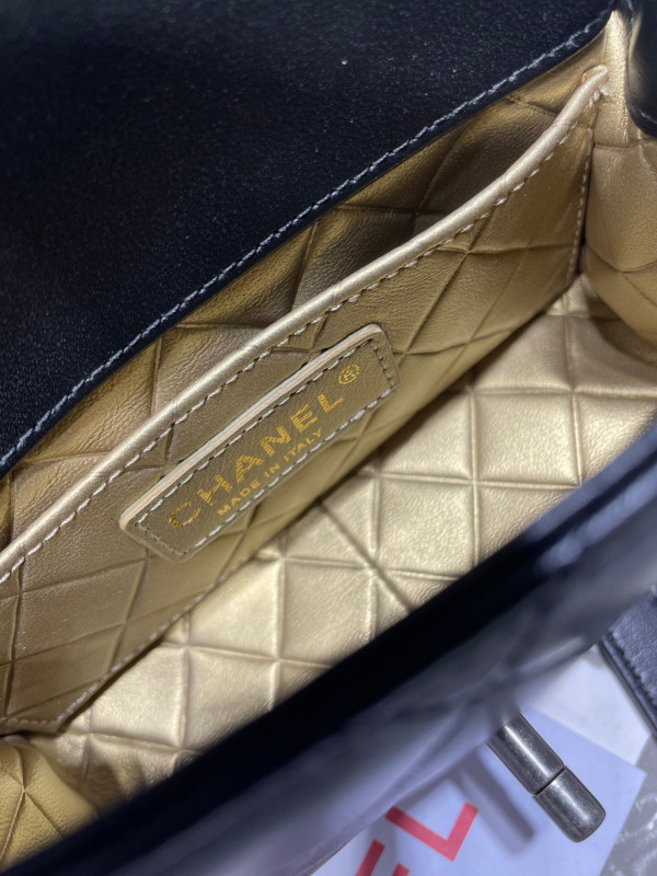 CL MINI FLAP BAG