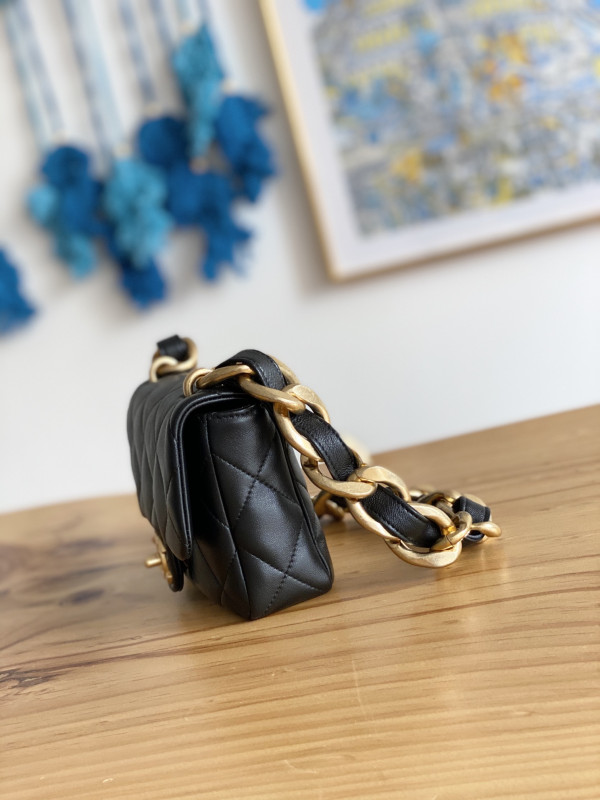 CL MINI FLAP BAG