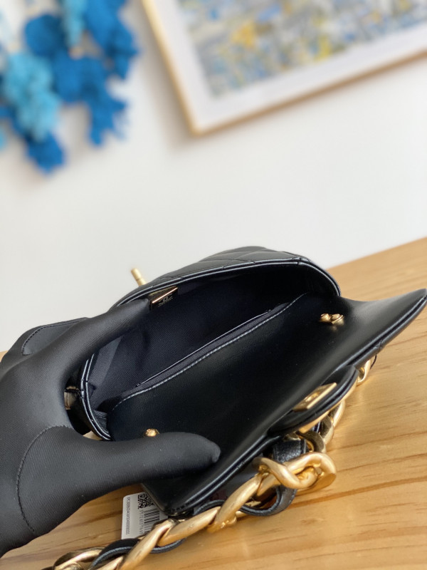 CL MINI FLAP BAG