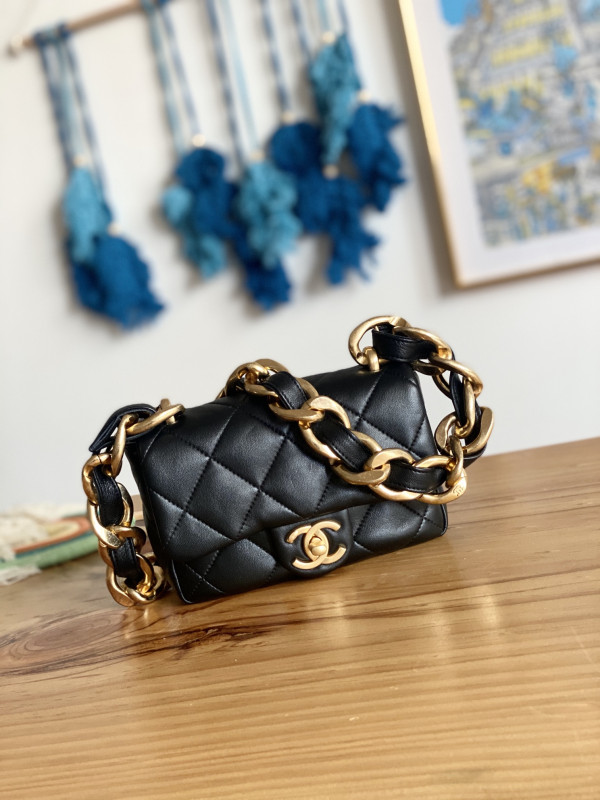 CL MINI FLAP BAG