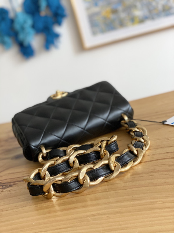 CL SMALL FLAP BAG