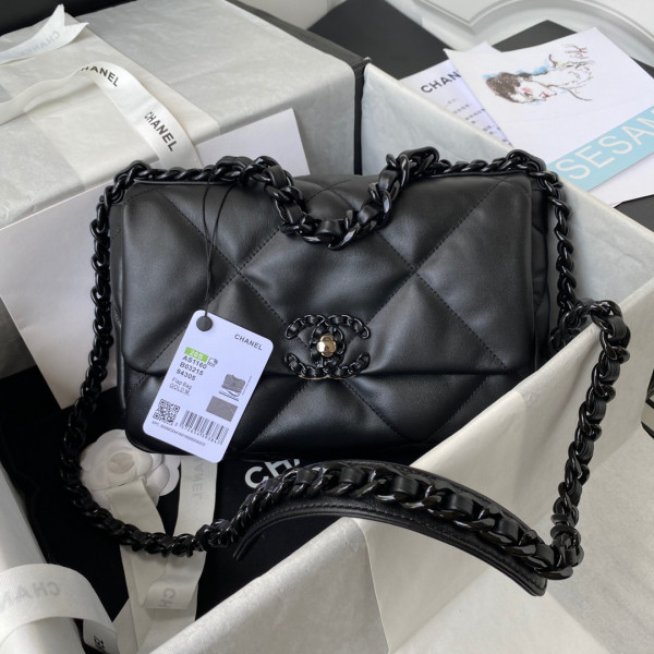 CL 19 FLAP BAG 26cm/30cm