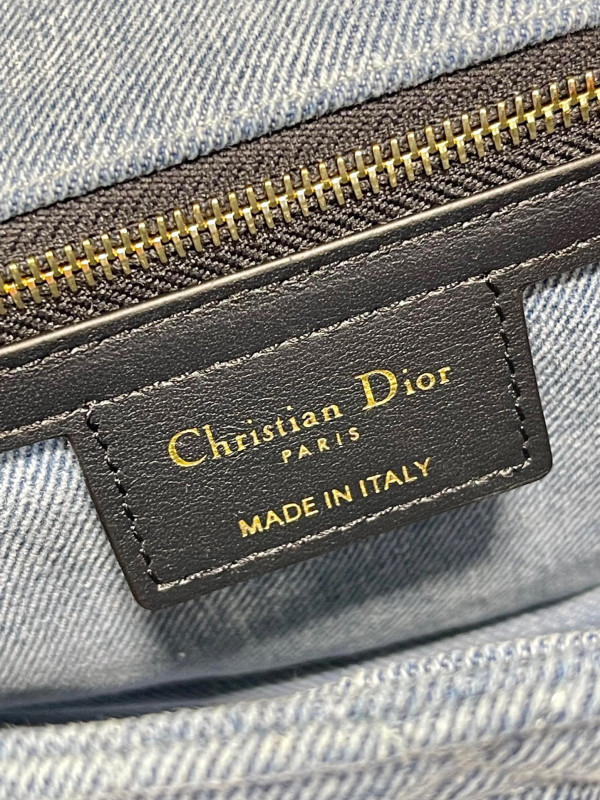 D*or medium D*or caro bag