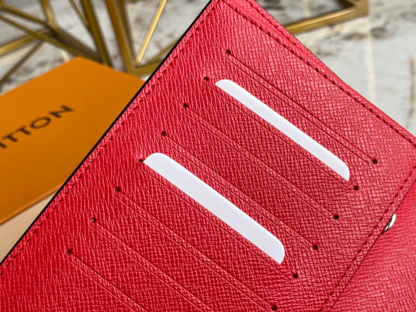 l**is V*t*n brazza wallet