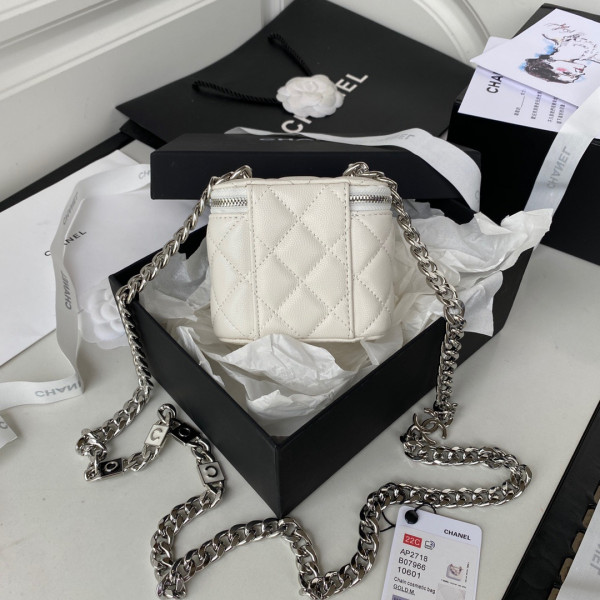 CL VANITY CASE