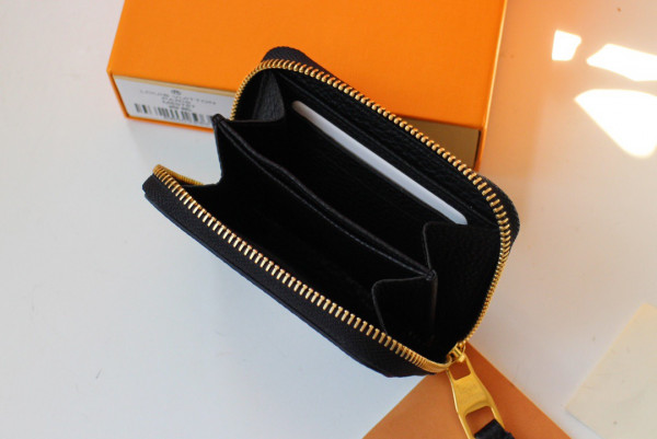 l**is V*t*n zippy coin purse