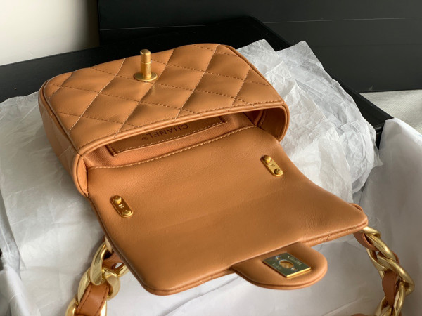 CL MINI FLAP BAG