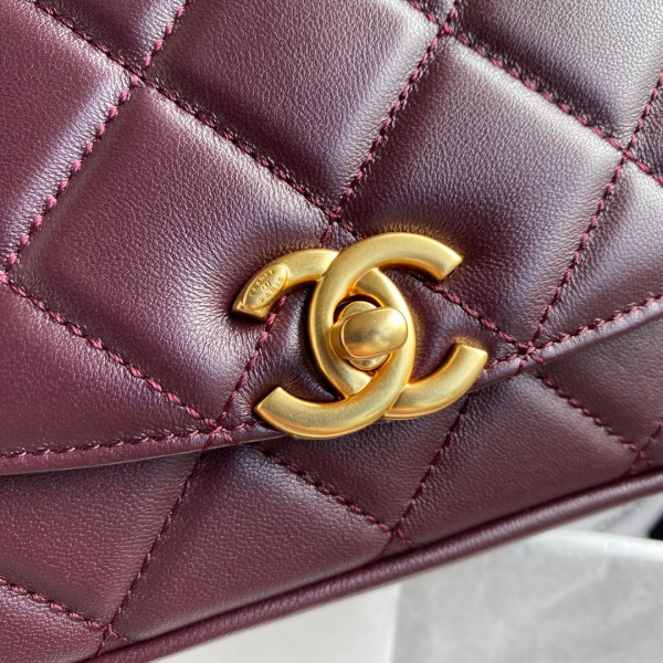 CL SMALL FLAP BAG