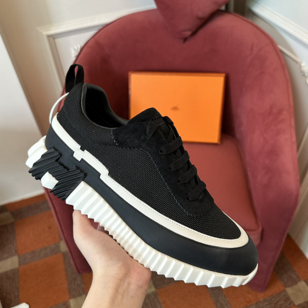 H**mes sneaker