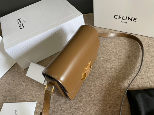 Ce**e teen triomphe bag