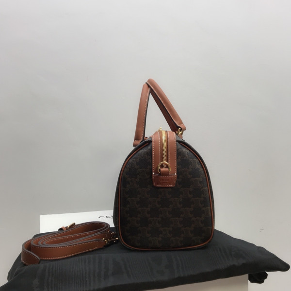 Ce**e boston bag in triomphe canvas