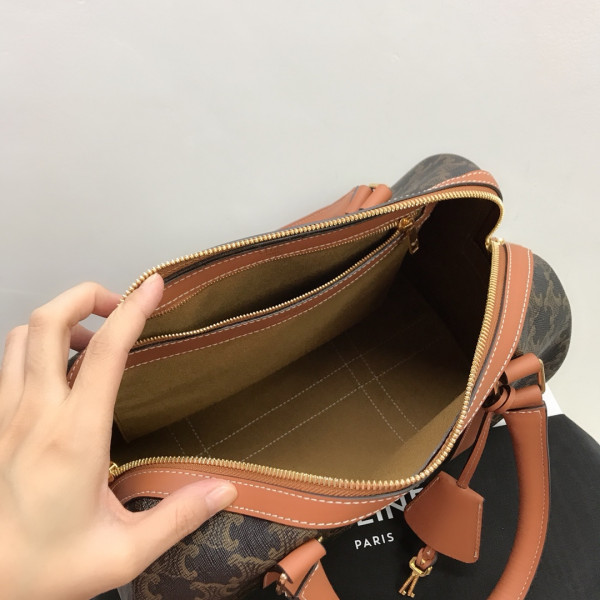 Ce**e boston bag in triomphe canvas
