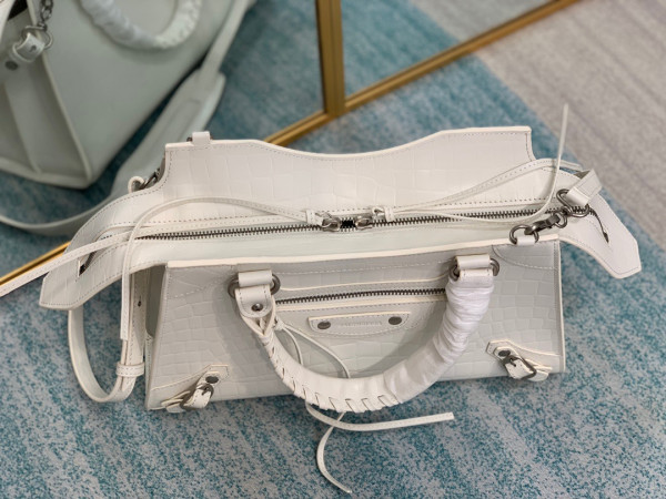 Ba*len*cia*ga neo classic small top handle bag