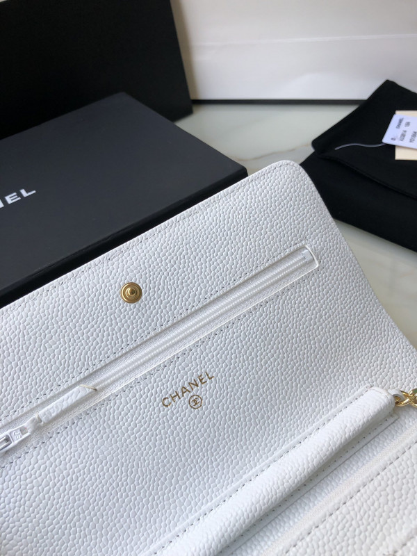 CL CHAIN WALLET CAVIAR