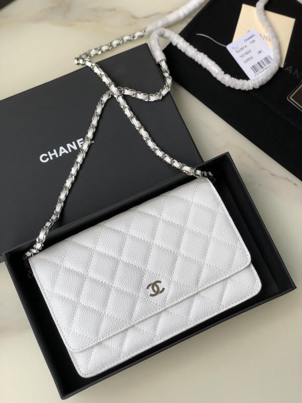 CL CHAIN WALLET CAVIAR